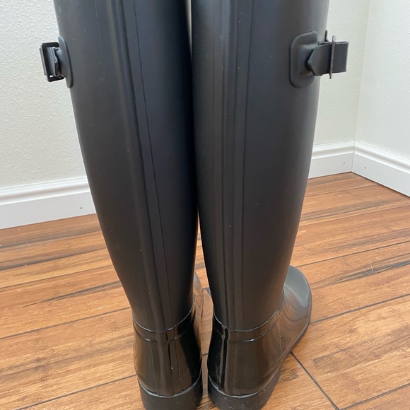 Hunter Refined Duo Rainboots - Picture 7 of 11